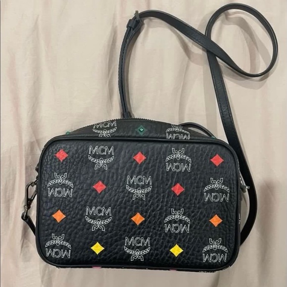 MCM Camera Bag in Skyoptic Visetos - Picture 3 of 3